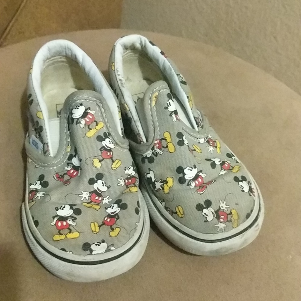 Kids Mickey Mouse Vans size 7 US